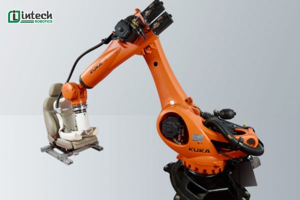 Robot đóng gói và xếp pallet