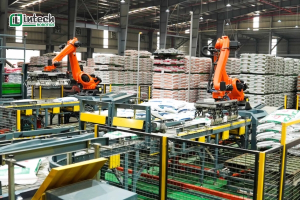 Ứng dụng của Robot vận chuyển pallet trong các ngành công nghiệp